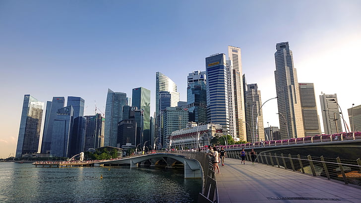 新加坡自雇EP，必须是公司经营半年后才可以申请吗？